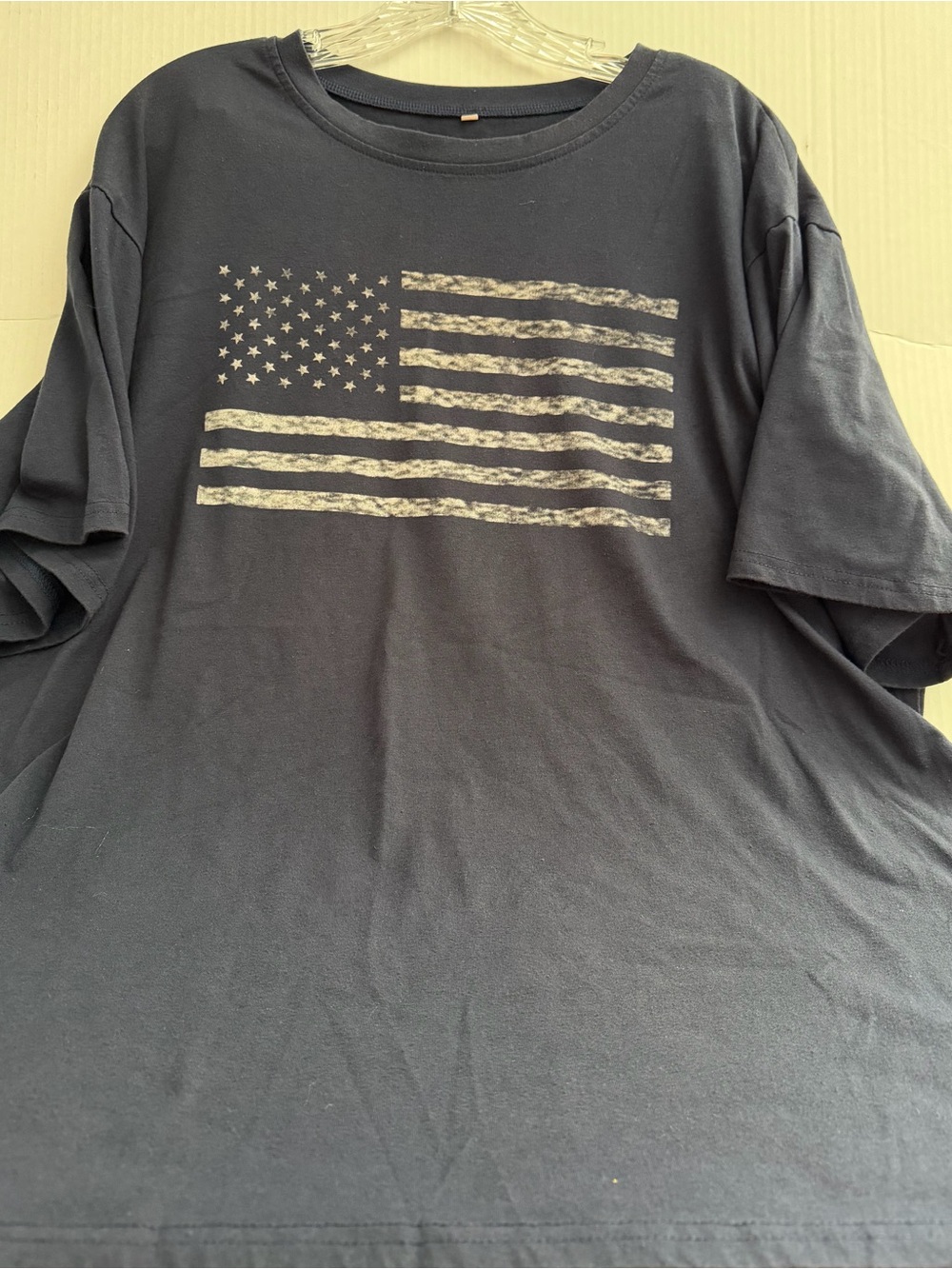 Men's Navy Blue Graphic Crewneck T-Shirt with Distressed USA Flag